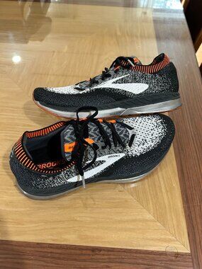 Brooks Bedlam Running Shoes Size 11 - Like New